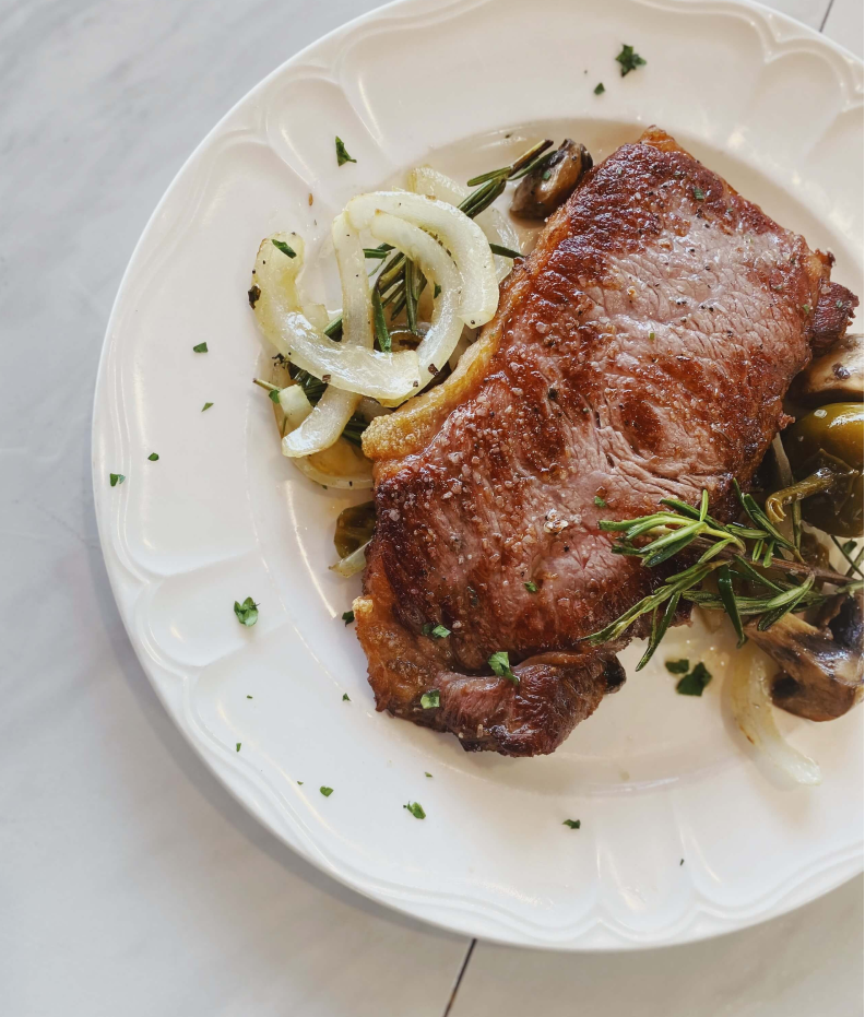 Healthy steak meal